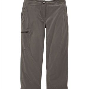 LL Bean Woman’s Comfort Trail Pants -Cropped Size 4p